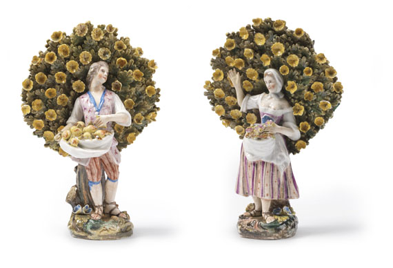  Italien - Ein Paar Gärtnerfiguren