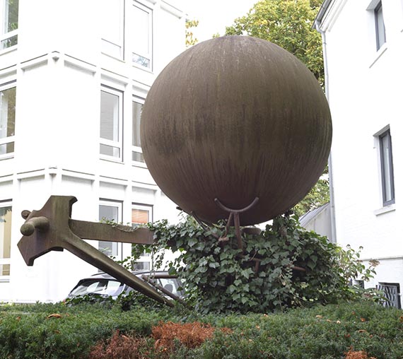 Bernhard Luginbühl - Ankerfigur mit Doppelpoller - Weitere Abbildung