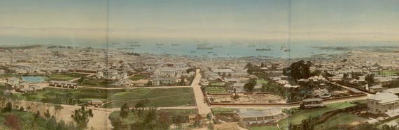 Japan - Panorama von Kobe (kolor. Fotografie). 1880