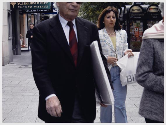 Thomas Struth - Obdachlose fotografieren Passanten - Weitere Abbildung