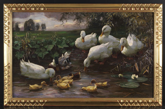 Alexander Koester - Erpel mit Enten und Küken am Seeufer - Rahmenbild