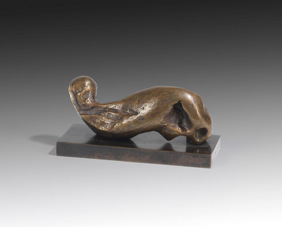 Henry Moore - Reclining Figure Holes - Weitere Abbildung