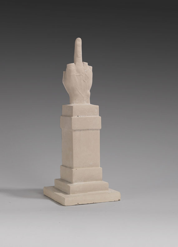 Maurizio Cattelan - L.O.V.E - Weitere Abbildung