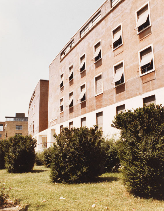 Günther Förg - 3 Fotografien (Eva - Citta universitaria Roma I + II). - Weitere Abbildung