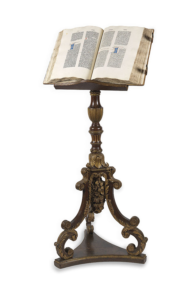 Biblia latina - Sensenschmidt-Bibel, mit Barock-Buchständer.