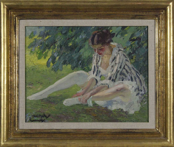 Edward Cucuel - Auskleidend (Sitzende im Gras) - Rahmenbild