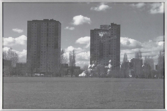 Rachel Whiteread - Demolished (Portfolio) - Rahmenbild