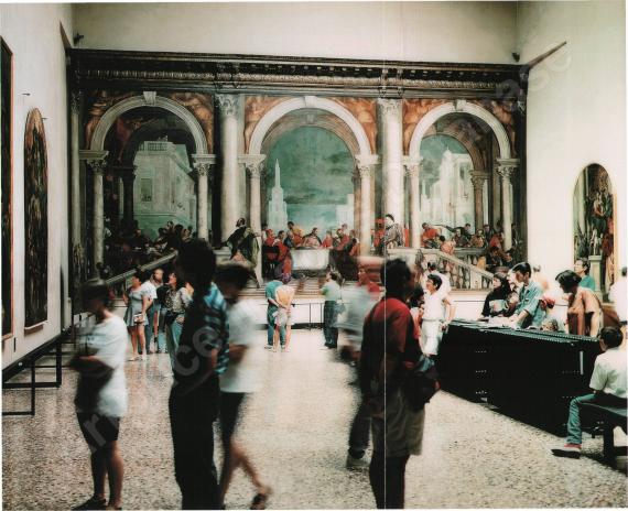 THOMAS STRUTH