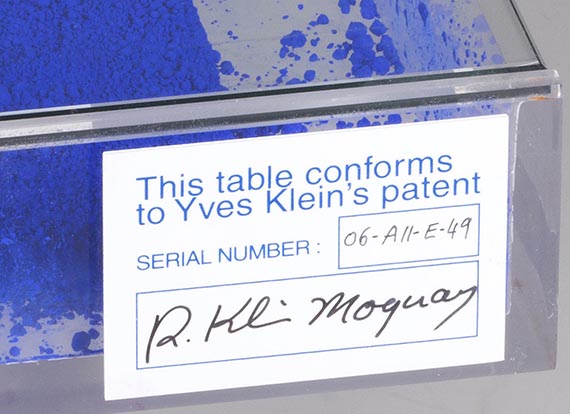 Yves Klein - Table Bleue - Weitere Abbildung