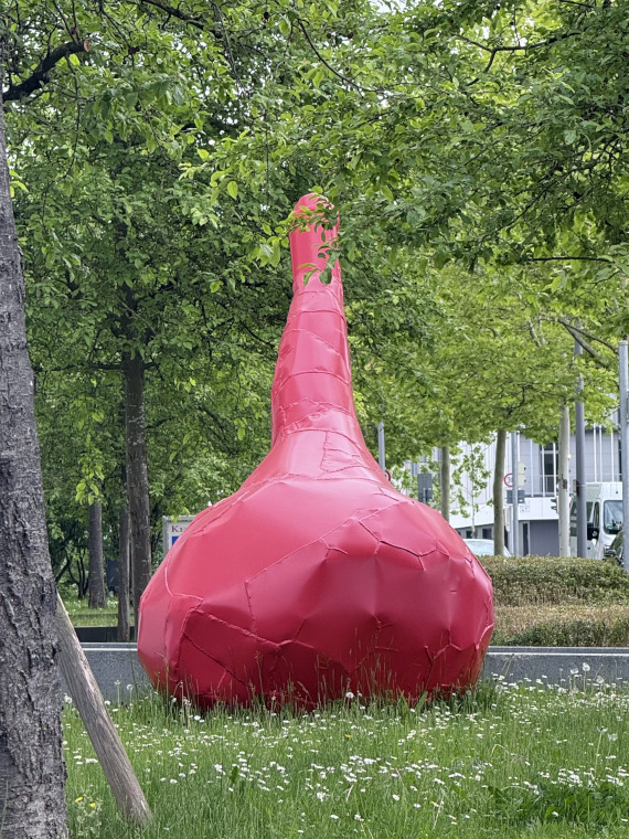 Franz West - Sitzskulptur - Weitere Abbildung