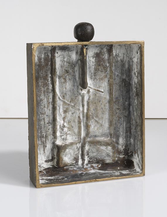 Fritz Koenig - Epitaph III - Rückseite