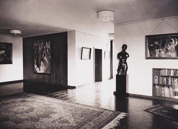 Abbildung zu: Berliner Bild-Bericht, 1930, Haus Lange, Wohnhalle. © VG Bild-Kunst, Bonn 2025