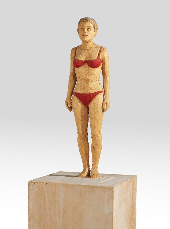 Stephan Balkenhol - Frau in rotem Bikini - Weitere Abbildung