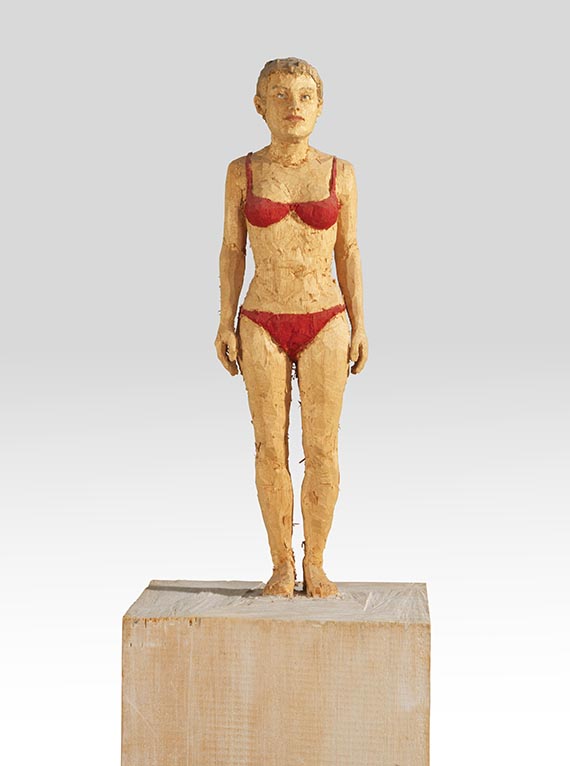 Stephan Balkenhol - Frau in rotem Bikini - Weitere Abbildung