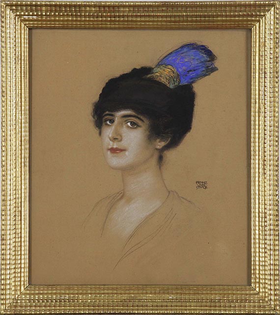 Franz von Stuck - Bildnis einer Dame mit Federschmuck - Rahmenbild
