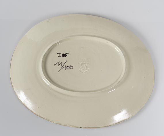 Pablo Picasso - Face in an oval - R&uuml;ckseite