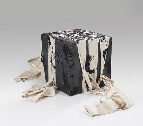 G&uuml;nther Uecker - Geheimnisskulptur II