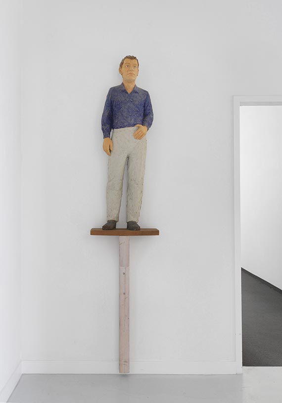 Stephan Balkenhol - Mann in blauem Hemd